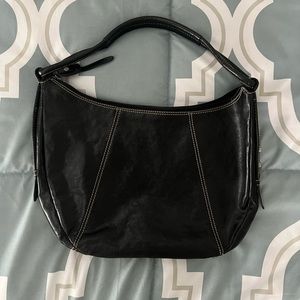 KENNETH COLE Black Leather Shoulder Bag